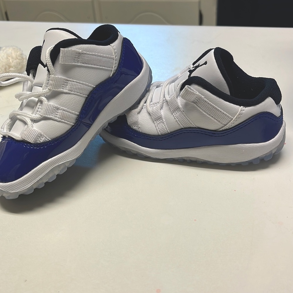 Nike Jordan 11 Lows Childs Size